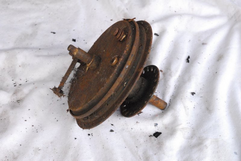 afrontwheelhubandbrakedrum.jpg