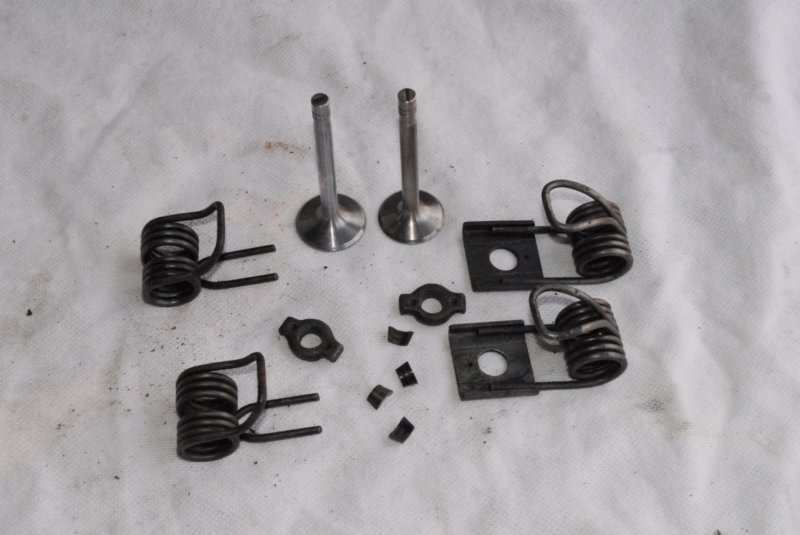 valvesandvalvespringstuff.jpg